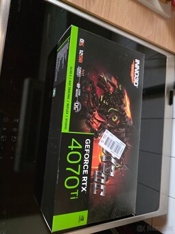 INNO3D GeForce RTX 4070 Ti X3 OC 12G - 3