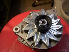 Alternátor Felicie 70A - 3