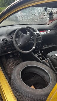Peugeot 206 - 3