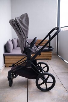 Cybex Priam 2023 Matt Black + Manhattan Grey Plus Seat Pack - 3