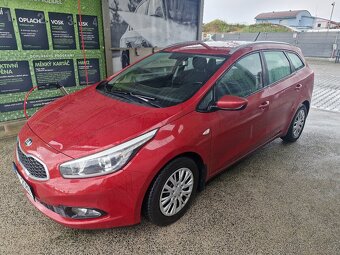 Kia ceed 1.6gdi r.v 2012 koupeno v čr najeto 100092km - 3