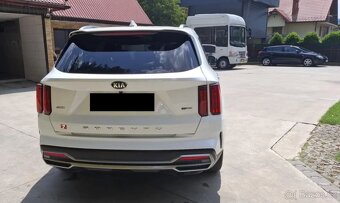 Kia Sorento 2.2 CRDi AWD Exclusive Biela - 3