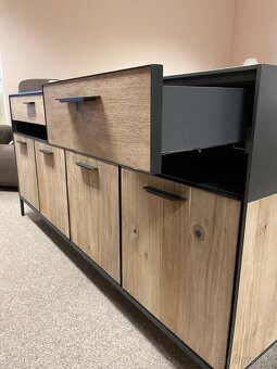 Komoda LUGAL 180 cm – masivní elegán - 3