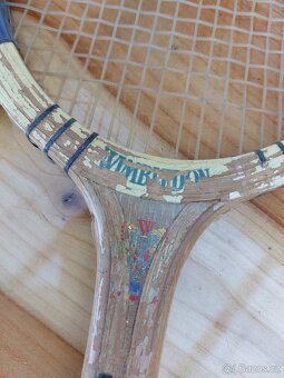 Staré badmintonové rakety - 3