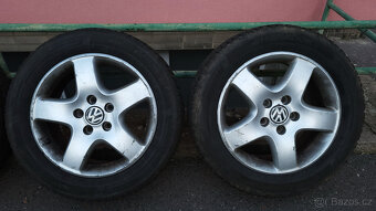 90% orig. zimní ALU kola 17" 5x120 VW T5 + T6 - 3
