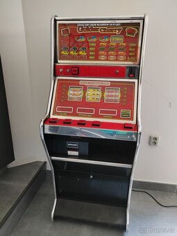 Výherní-herní automat Golden Cherry - 3