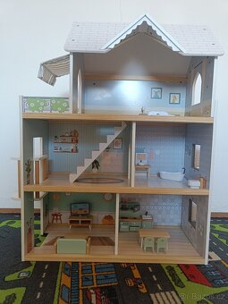 Velký dřevěný domeček pro panenky s výtahem - Adam Toys - 3