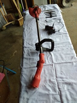 akumulátorový vyžínač - 3