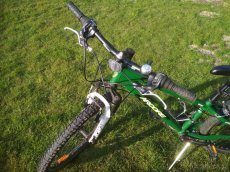 kolo chlapecké Arcore DIRT RIDER 24 + dětská koloběžka - 3