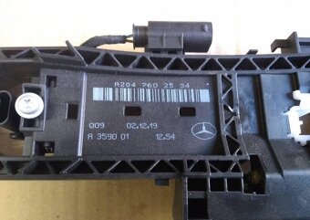 Mercedes A2047602534 - drziak klucky madla klucka - 3