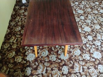 Konferenční stolek - 3