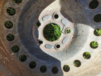 Plechové disky 5x108 R16 Ford - 3