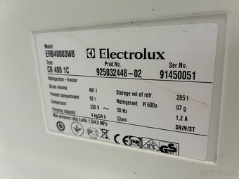 Lednice s mrazákem Electrolux ERB40003W8 - 3