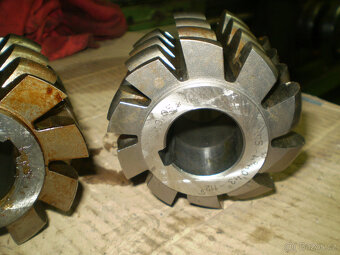 Odvalovací frézy. - 3