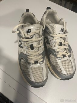 Sneakers New Balance - 3