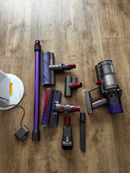 Dyson V10 - 3