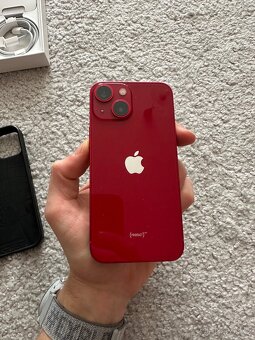 iPhone 13 mini 128 GB červená - 3