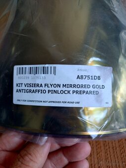 Iridiové plexi na helmu Caberg Flyon - 3