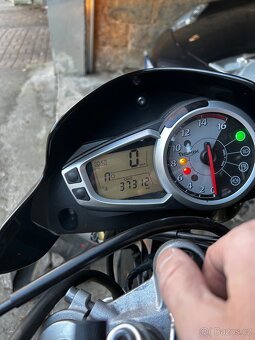 Triumph Street Triple r.v. 2011 (37 300km) - 3