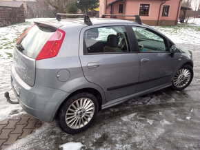 punto grande 1.4i 70kW 2006 6r park.s. tažné - 3