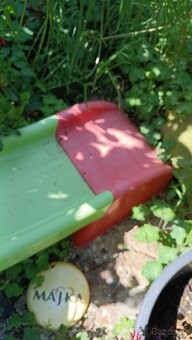 Dětská skluzavka Snoby se schůdky, možnost připojení na vodu - 3
