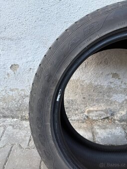 Pneu 255/45 R19 - 3