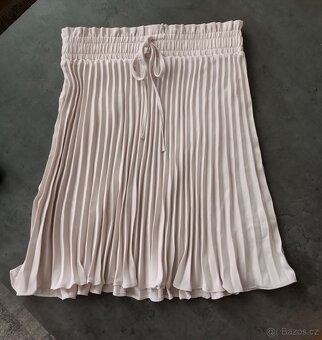 Světle růžová plisovaná sukně H&M vel.36 - 3