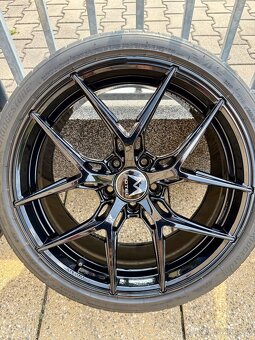 ALU kola Motec Ultimate MCR4, 5x112, velikost 8x18, ET 45 - 3