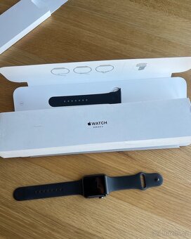 Apple Watch Series 3 42mm, Space Gray Aluminum Black Sport - 3
