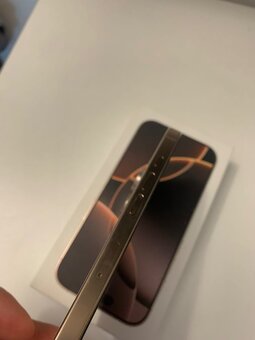 Prodám iPhone 16 pro - 3