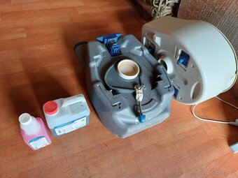 mobilní toaleta - 3