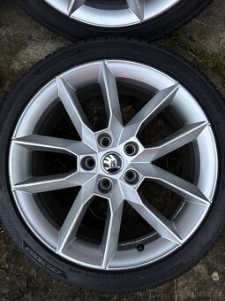 Celoroční sada Škoda Gemini R18 225 40 5x112 Octavia - 3