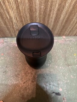 Termohrnek contigo/bosch nový - 3