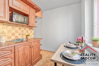 Prodej družs. bytu o velikosti 3+1/63m2 s franc. oknem na ul - 3