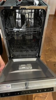 Prodám vestavnou troubu a myčku - 3