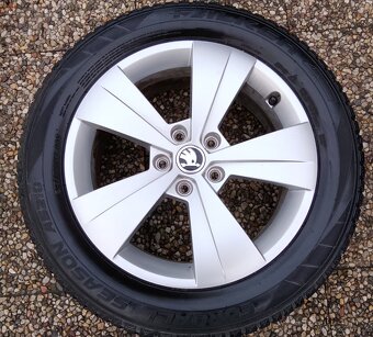 Zimní alu disky originál Škoda Superb III 5x112 R17 Triton - 3