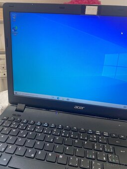 Acer Černý N15W4 Notebook - 3