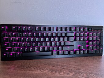 Razer deathstalker V2 PRO - 3