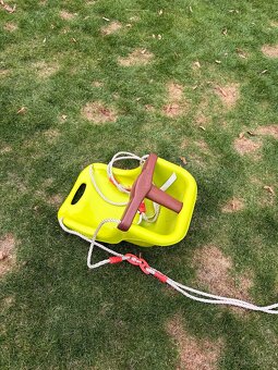 Skluzavka a houpačka - 3