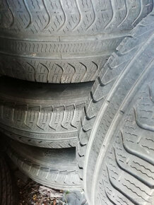 Plechové disky 16” 5x114,3 s pneu pirelli 215/65 R16 - 3