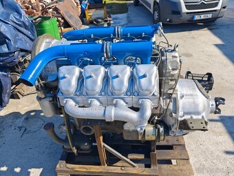 Motor Tatra 148 po Go - 3