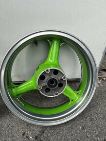 Kawasaki Ninja r17 - 3