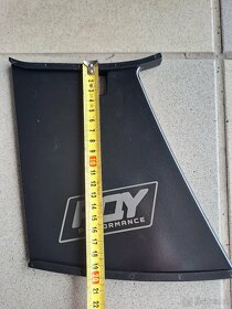 Subaru impreza- wrx kridlo - výztuhy - 3