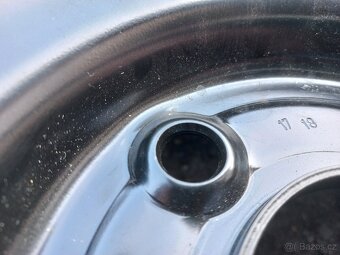 Prodám NOVOU sadu kol Mercedes 205/60R16 zimní - 3