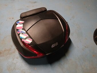 Kufr GIVI - 3