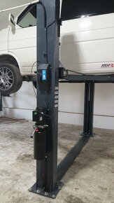 Dvousloupový elektrohydraulický zvedák 4.000 kg - 3