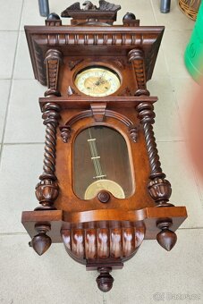 Luxusní bohatě vyřezávané starožitné pérovky - 3