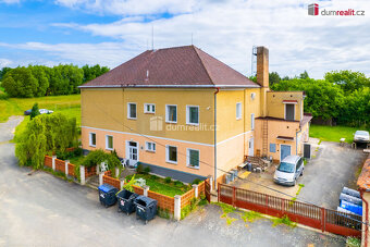 K prodeji, soubor 2 staveb - ubytovací zařízení s pozemkem, - 3