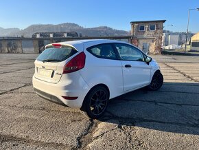 Ford Fiesta / 2012 / 1.4 tdci / 52kW / 2 mistna verze - 3