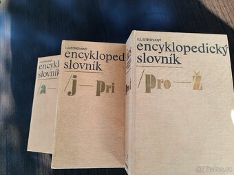 Encyklopedický ilusrovaný slovník 1. vydání 1980 - 3